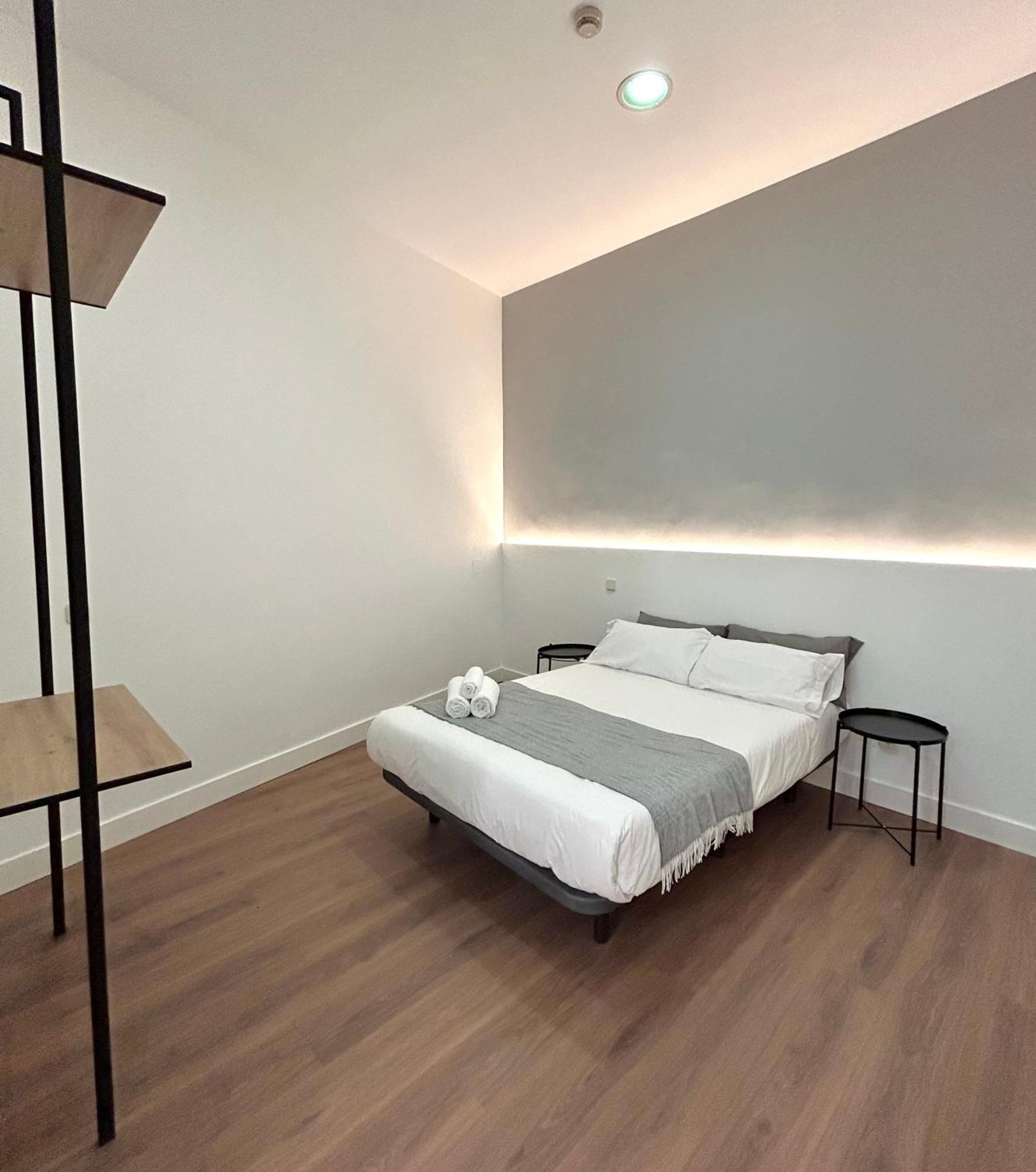 H21 Rooms Madrid Exterior foto